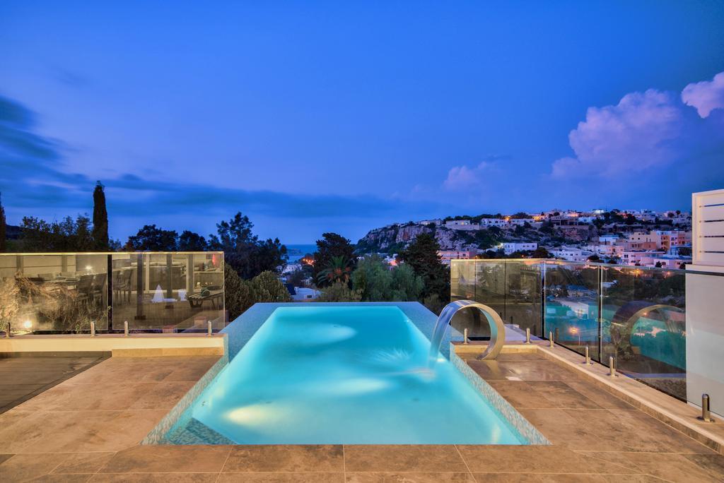 Villa Gaia - Sunset Views, Indoor Heated Pool, Sauna And Games Room メーリッハ エクステリア 写真