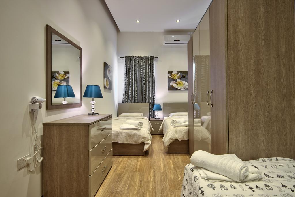 Villa Gaia - Sunset Views, Indoor Heated Pool, Sauna And Games Room メーリッハ エクステリア 写真