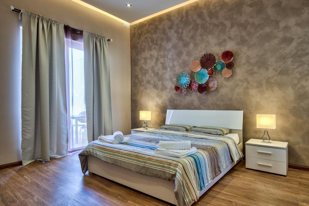 Villa Gaia - Sunset Views, Indoor Heated Pool, Sauna And Games Room メーリッハ エクステリア 写真