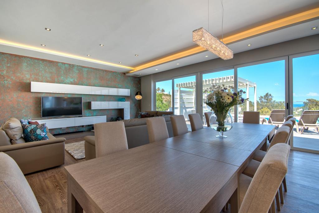 Villa Gaia - Sunset Views, Indoor Heated Pool, Sauna And Games Room メーリッハ エクステリア 写真