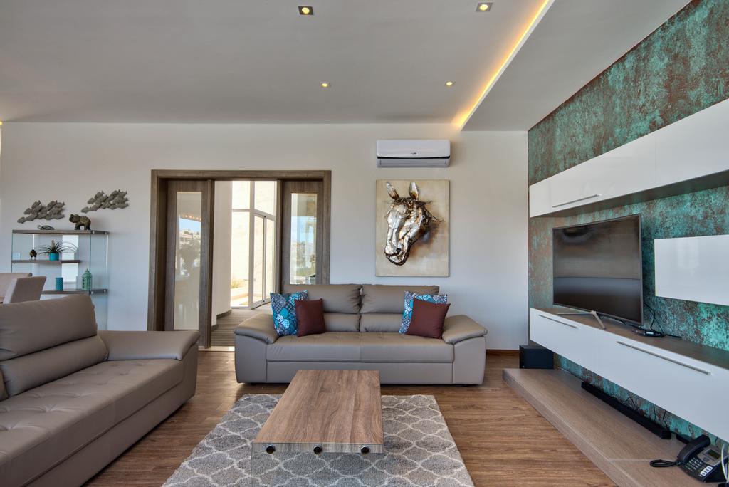 Villa Gaia - Sunset Views, Indoor Heated Pool, Sauna And Games Room メーリッハ エクステリア 写真