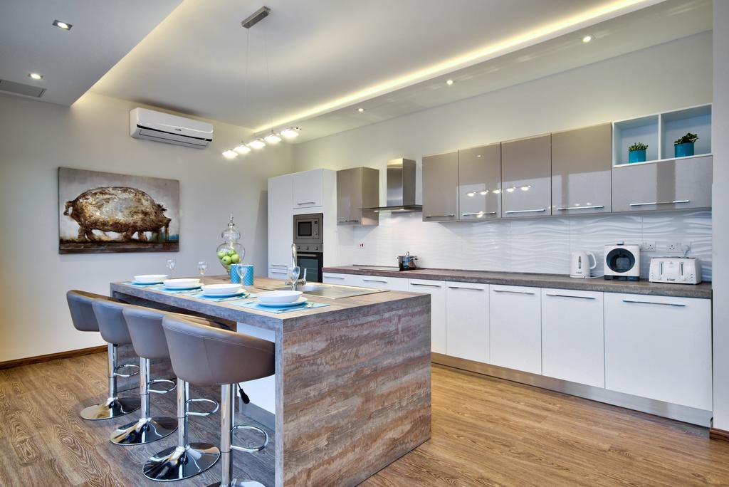 Villa Gaia - Sunset Views, Indoor Heated Pool, Sauna And Games Room メーリッハ エクステリア 写真