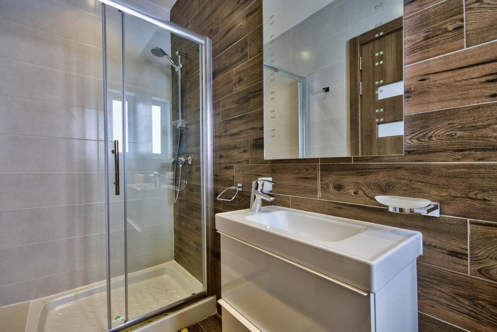 Villa Gaia - Sunset Views, Indoor Heated Pool, Sauna And Games Room メーリッハ エクステリア 写真